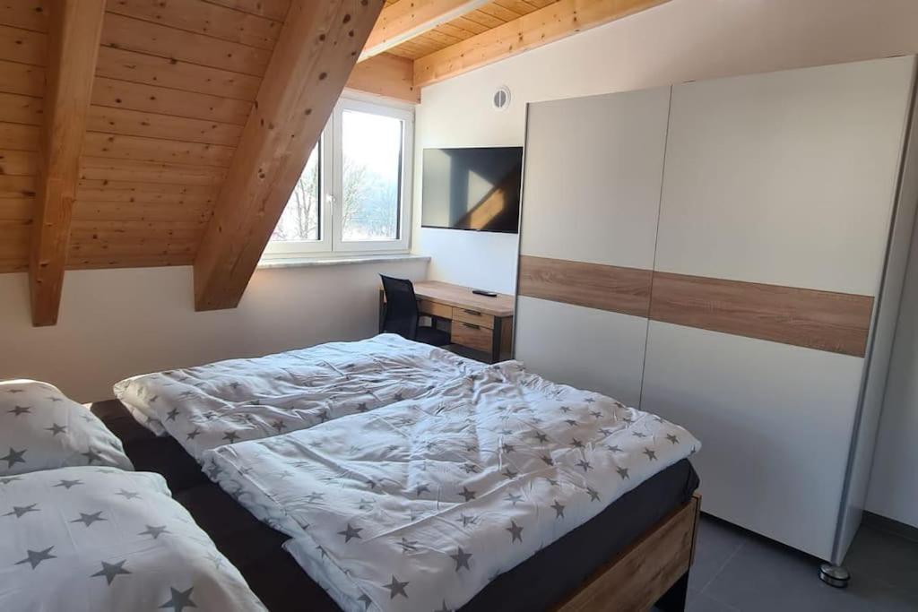 Moderne Ferienunterkunft/Wohnung Burgthann Exteriér fotografie