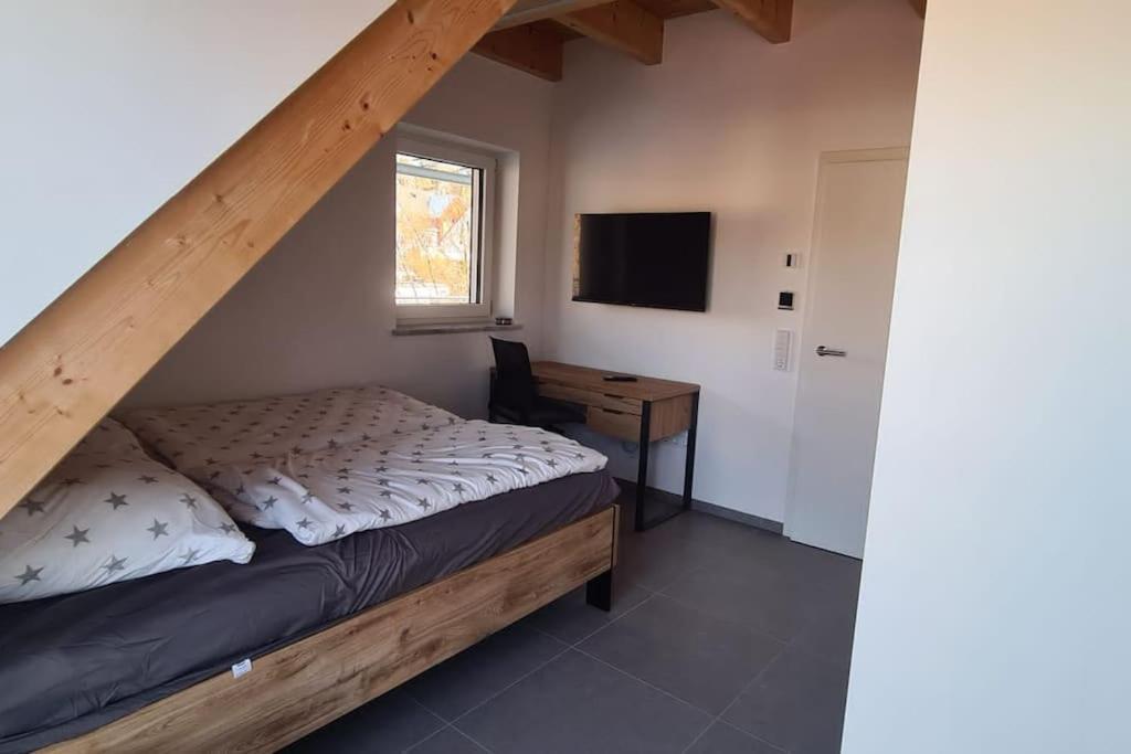 Moderne Ferienunterkunft/Wohnung Burgthann Exteriér fotografie